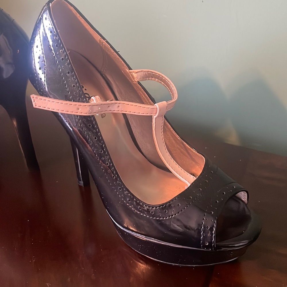High hers size 7